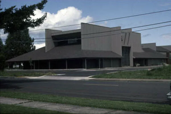 St. James, Mcminneville